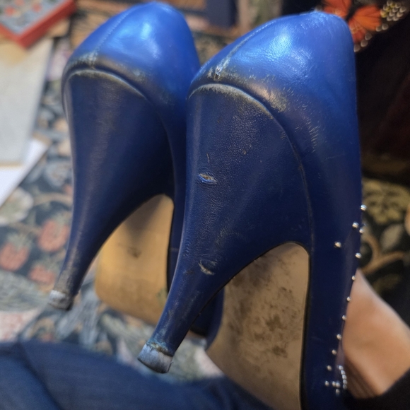 Vintage Blue Studded Heels, Size 6 - Picture 8 of 8